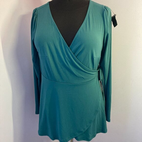 Torrid Wrap Top, NWT, Size L - Picture 1 of 9
